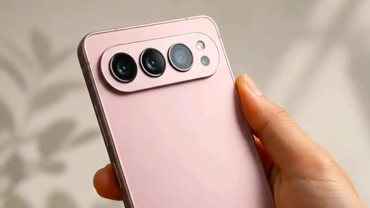 تغييرات تصميم الكاميرا الأفقية في Galaxy S27 Ultra تؤثر على تجربة المستخدم.